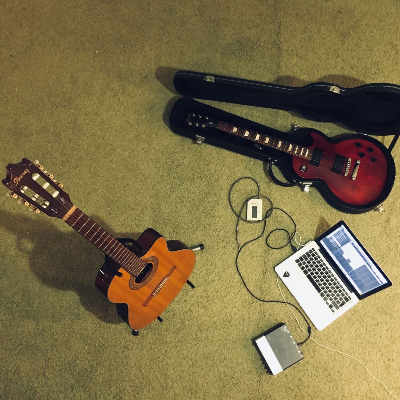 IBANEZ / GIBSON LES PAUL